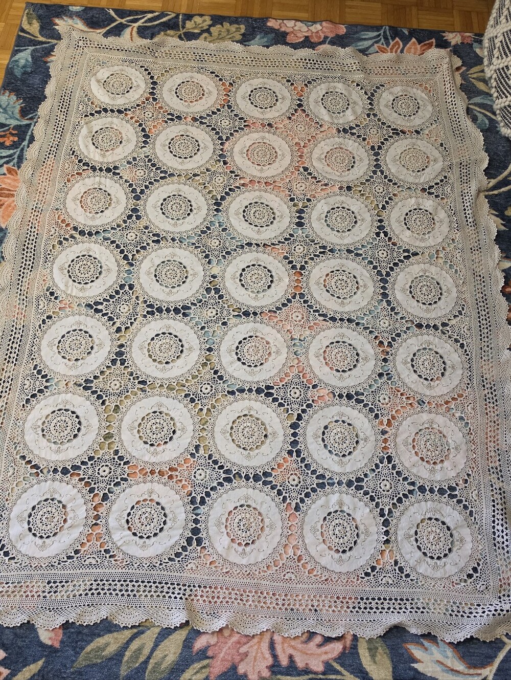 Vtg Italian Handmade Beige Crochet Lace Throw/tablecloth ,linen,antique